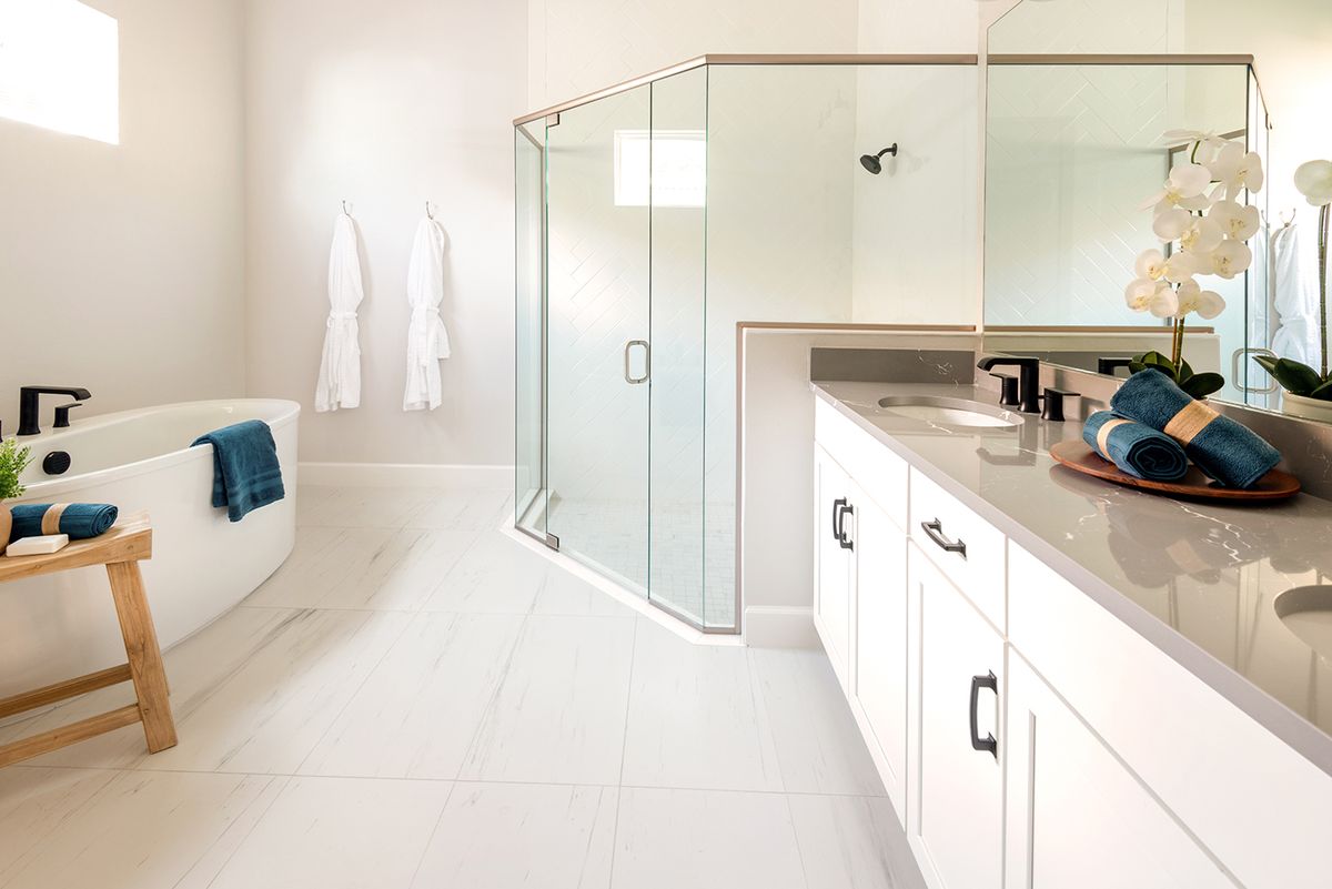 Sanibel Primary Bath. New Homes in Zephyrhills, FL