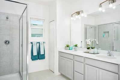 Lincoln Primary Bathroom. Orange City, FL New Homes
