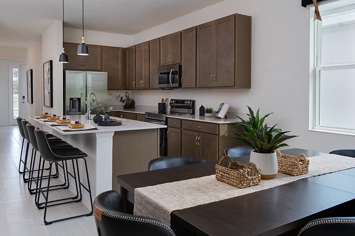 Spirit Kitchen. Liberty Station New Homes in Orange City, FL