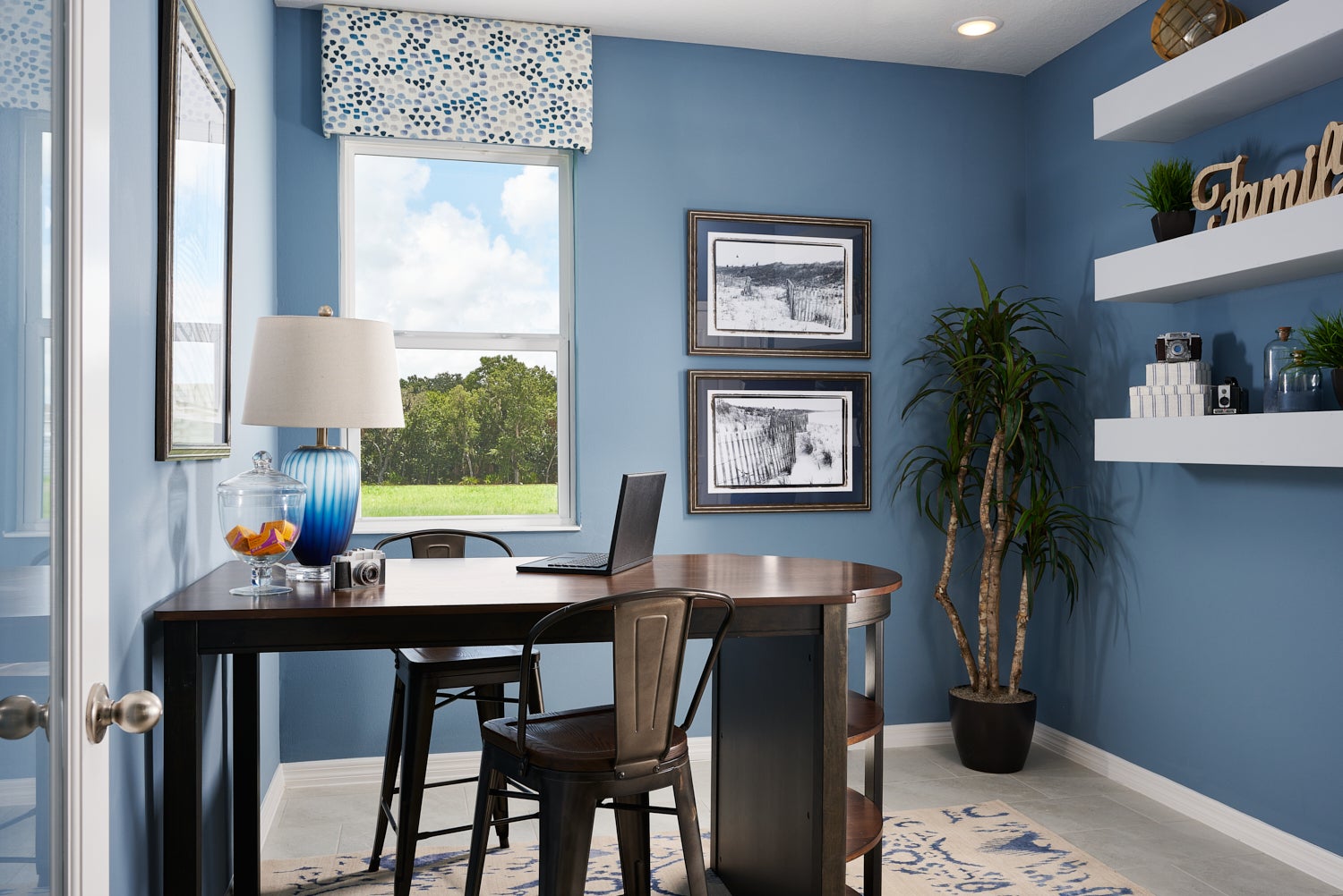 Office. Tavares, FL New Homes